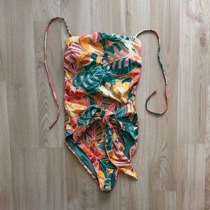 Rip Curl Tropical one Piece Bathing Suit